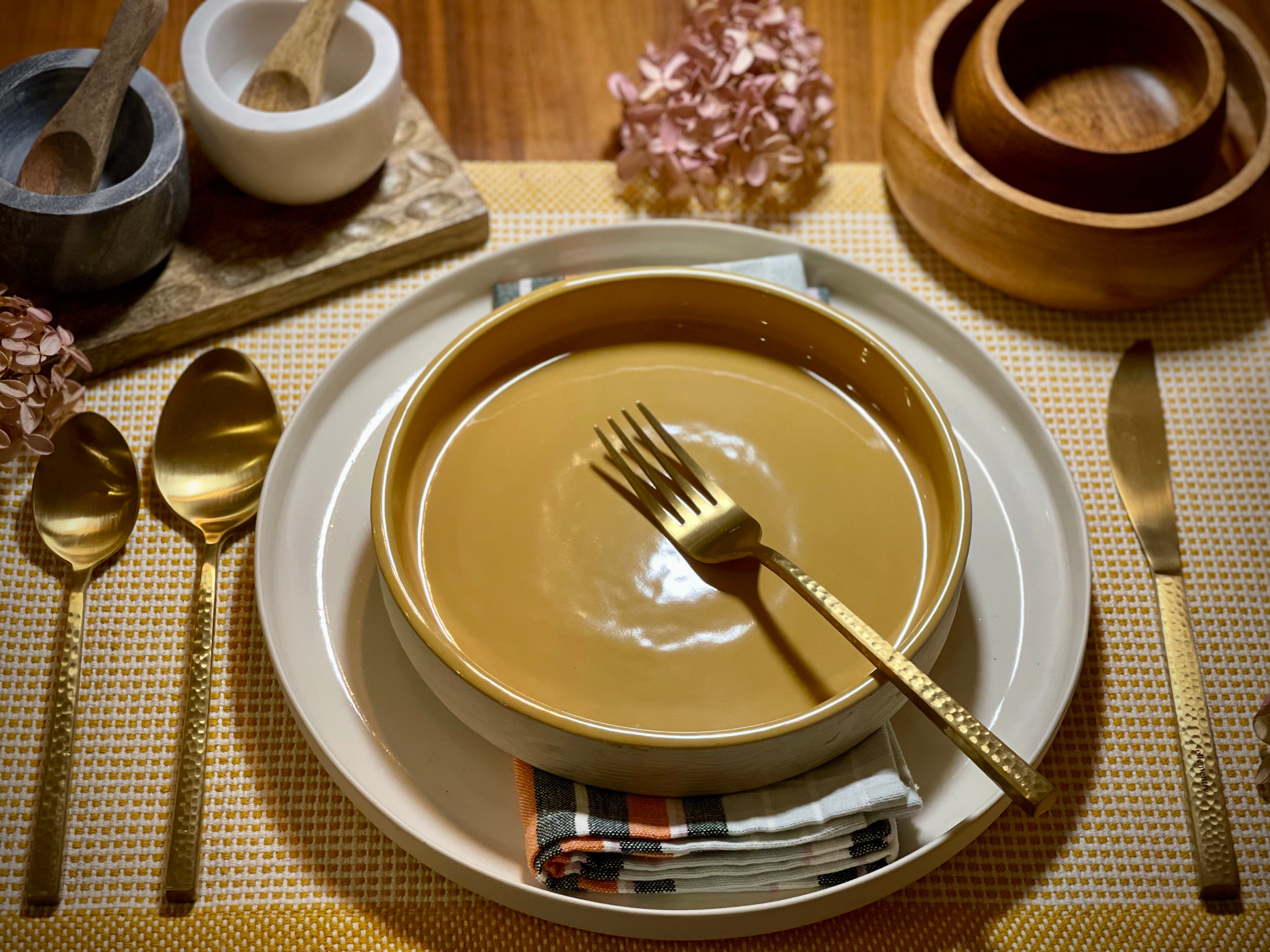 Table_Setting_1_c5991498-99f4-4a87-b479-fc85f45256f3.heic